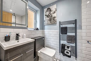 Photo 13- click for photo gallery